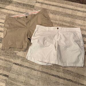Women's Tan and White Old Navy Shorts Set. Both are Sz 18